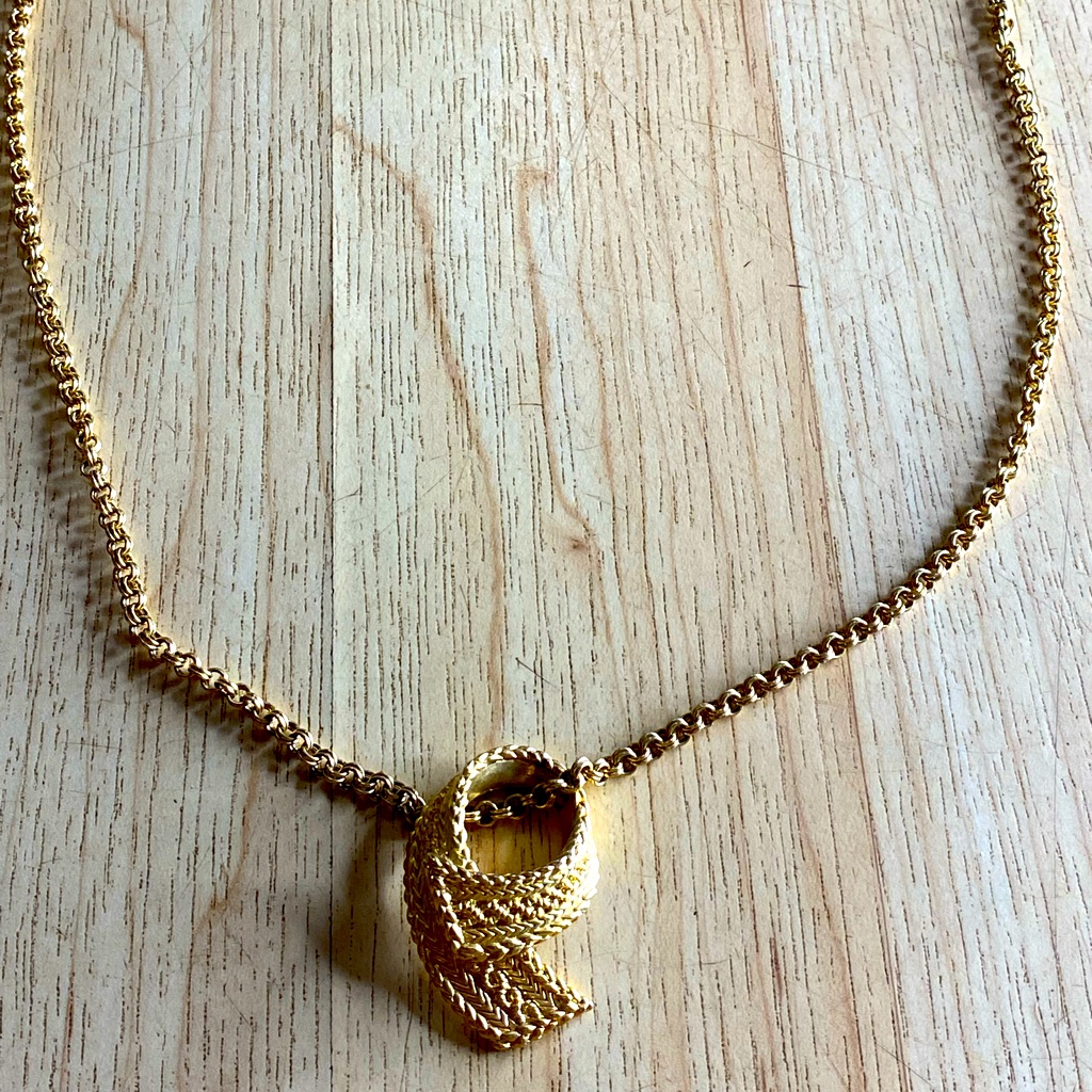 Hanae Mori Ribbon Gold Necklace 80$